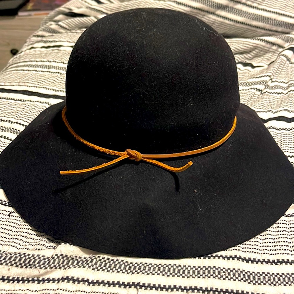 PHENIX wool and leather floppy hat